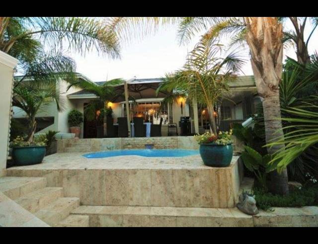 7 BEDROOM HOUSE SOLD IN ALBERANTE